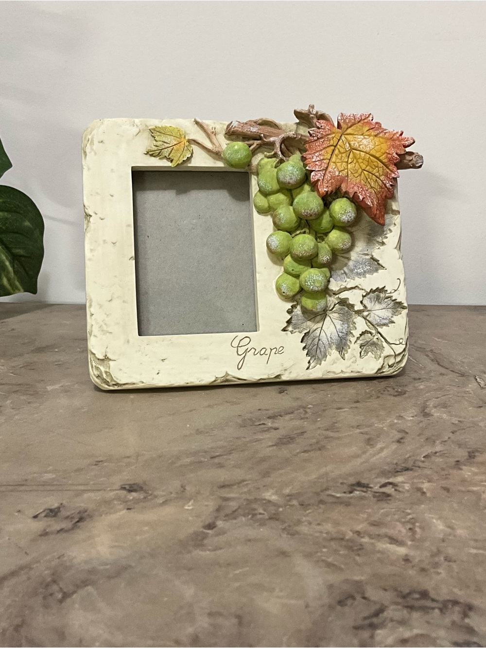 Vintage Cold-Cast Resin Photo Frame With Grapevine Motif